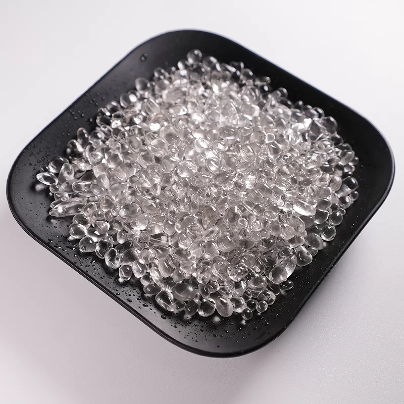 Perles de verre colorées utilisées pour les pierres adhésives et la décoration