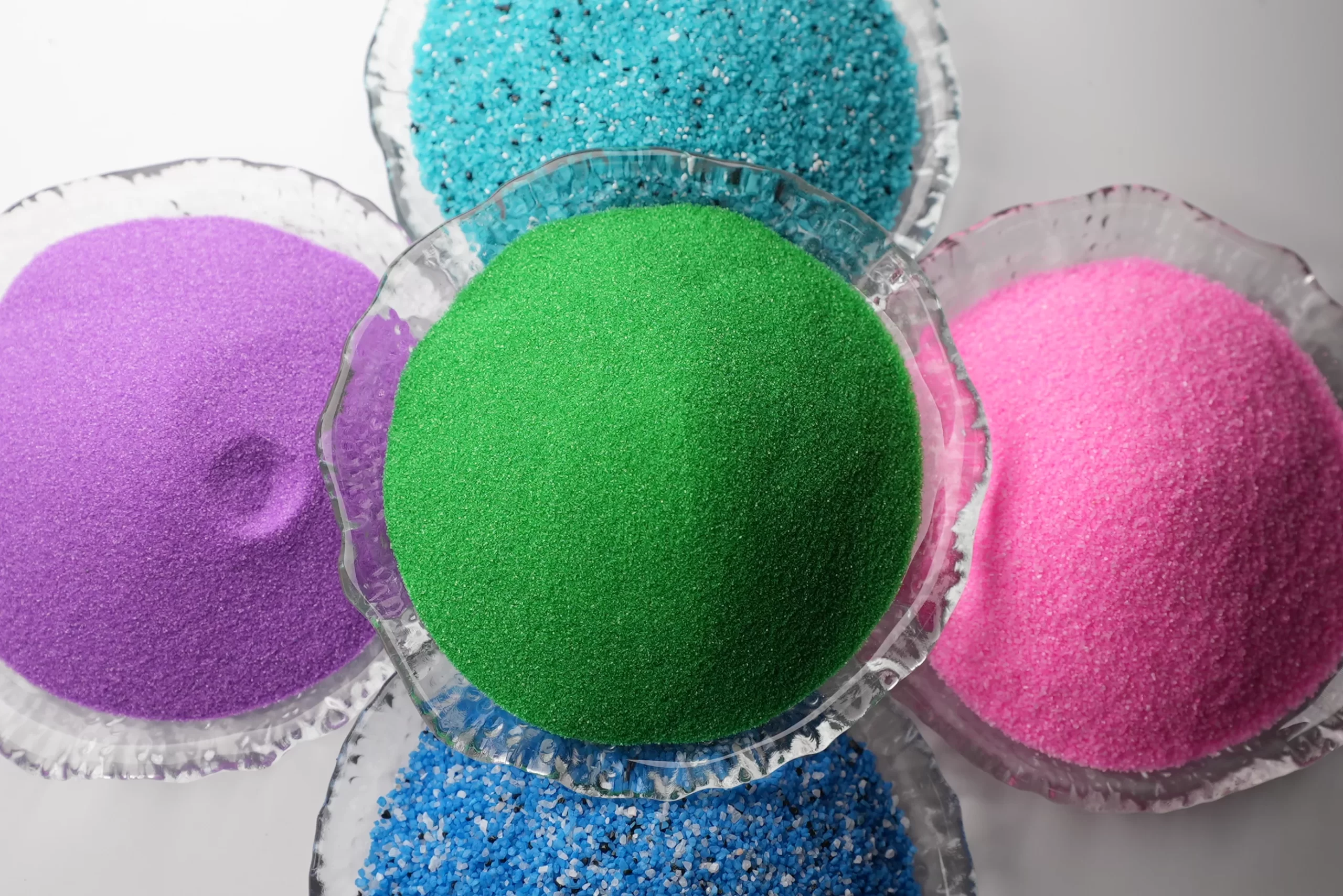 Produits de sable, de galets et de gravier de verre pour la construction et l’aménagement paysager